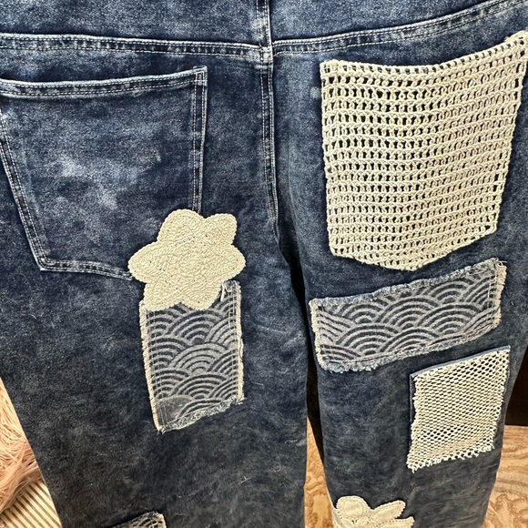 🆕 POL crochet patchwork wide-leg denim overalls. NWOT - Picture 13 of 13